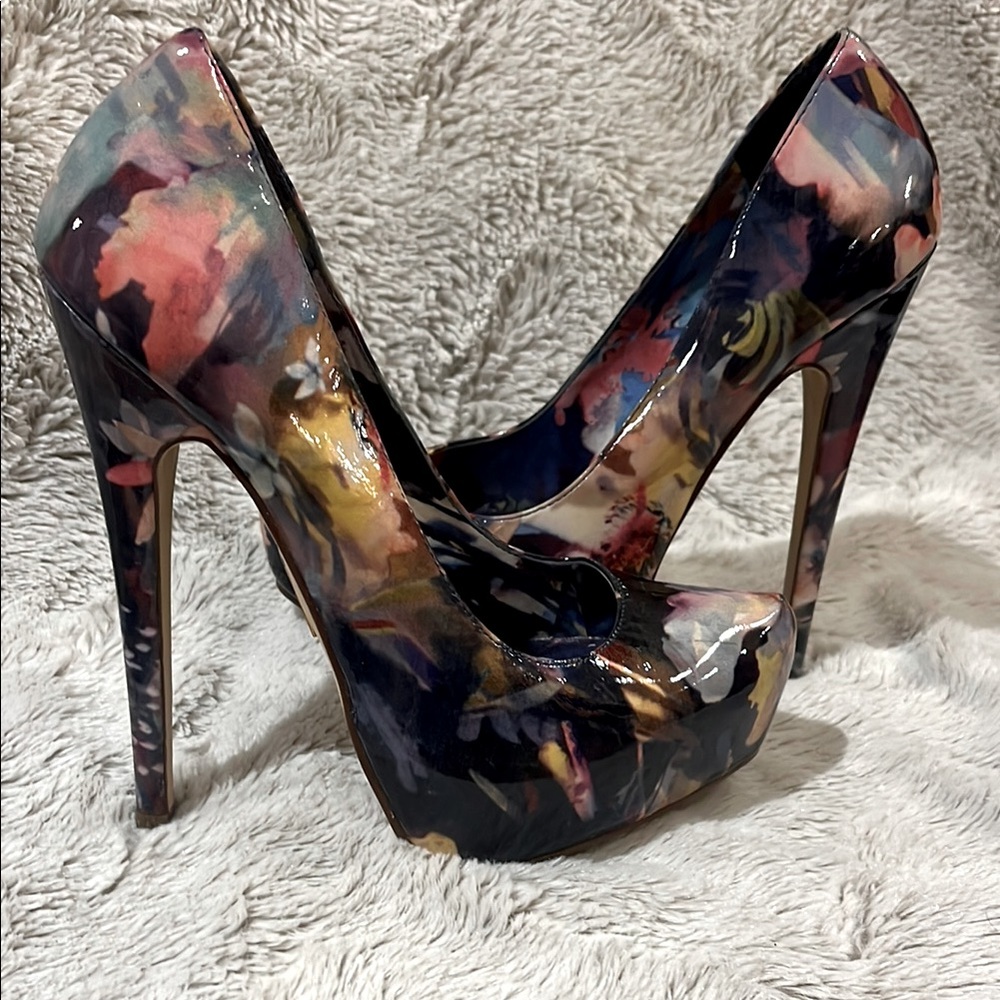 Truth or Dare by Madonna 
Floral Multicolor Platform Heels
Worn twice! EUC! Sz 7